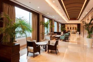 Lemon Tree Hotel Lucknow