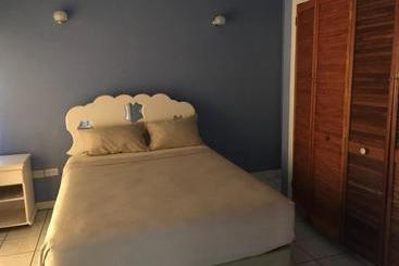 پانسیون Marvey S Place