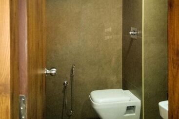 هتل Nexstay Crystal Residency