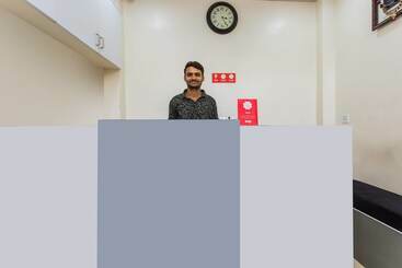 Oyo 11929 Hotel Ridhi Sidhi