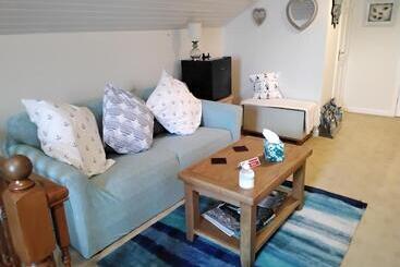 Summat Else B & B