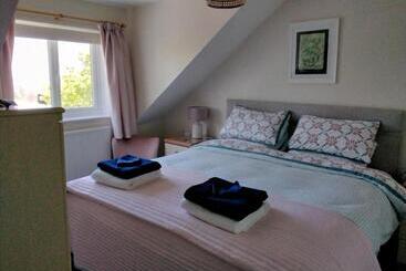 Summat Else B & B