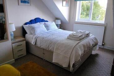 Summat Else B & B
