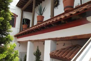هاستل Suites Aldama