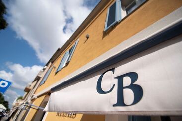 هتل Cafe Bleu Relais