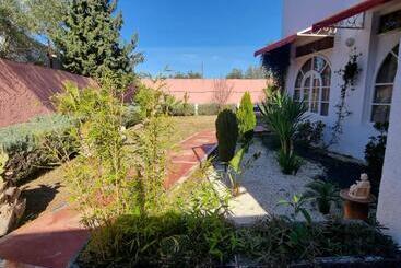 هتل Maison D Hôtes La Ferme Aziza