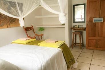پانسیون C Mew Guest House