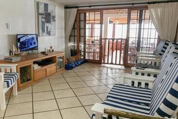 پانسیون C Mew Guest House