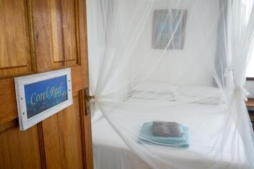 پانسیون C Mew Guest House