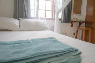 پانسیون C Mew Guest House