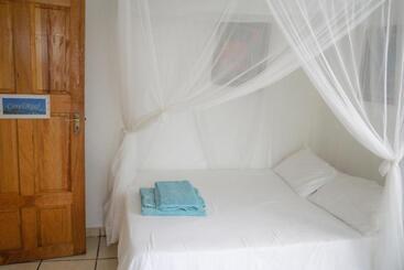 پانسیون C Mew Guest House