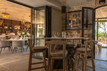هتل Domaine Tarbouriech, Demeure & Spa