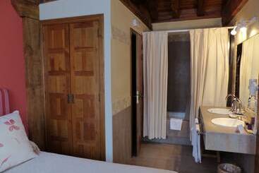 هتل Hosteria Del Arco