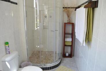 پانسیون Villelodge Accommodation
