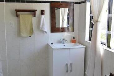 پانسیون Villelodge Accommodation