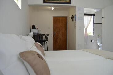 پانسیون Villelodge Accommodation