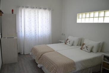 پانسیون Villelodge Accommodation