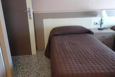 هاستل Hostal Internacional