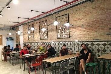 هاستل Hola Hostal Collblanc