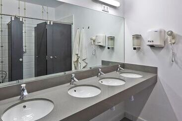 هاستل Hola Hostal Collblanc