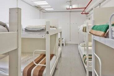 هاستل Hola Hostal Collblanc