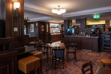 هتل Thomas Ingoldsby Wetherspoon