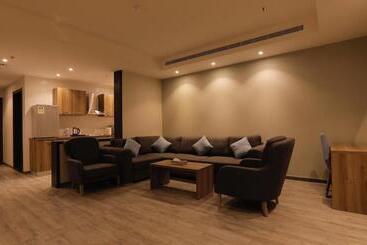 ستاى ان السلامه غرف واجنحه فندقيه Stay Inn Suites