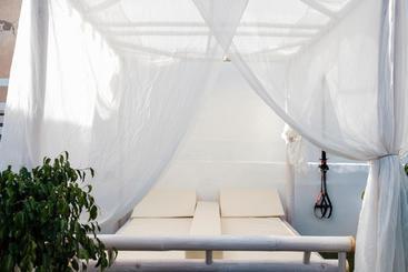 Wanderlust Hostel