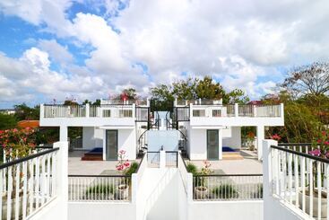 هتل Cove Prana