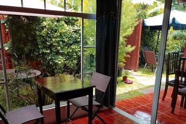 پانسیون Hostal Deyluwin