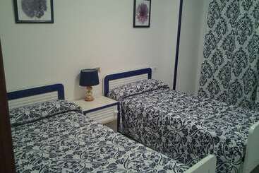 펜션 Hostal Restaurante Tanis