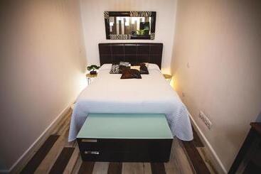 هاستل Junior Suites Con Jacuzzi