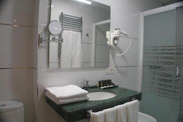 هتل Infante Antequera