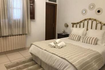 پانسیون Casa Longa