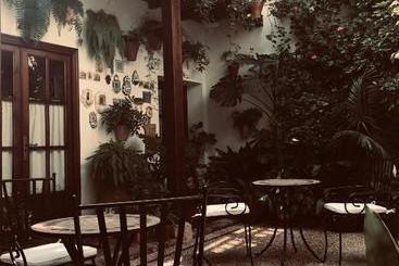 پانسیون Casa Longa