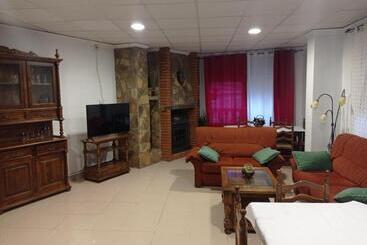 Hostal Cañamares - Canyamares