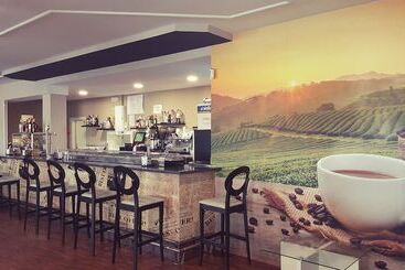 پانسیون Hostal Restaurante Los Badenes