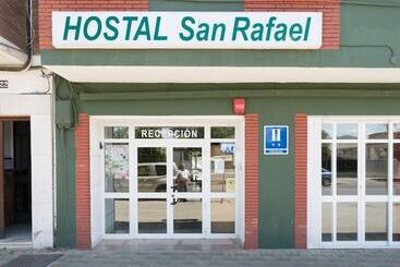 پانسیون Hostal San Rafael