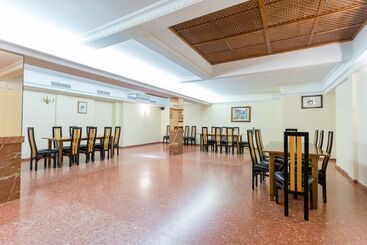 پانسیون Hostal San Rafael