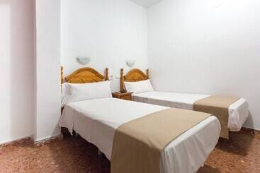 پانسیون Hostal San Rafael