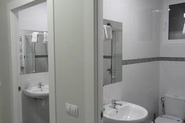 Pension La Bilbaina  Albergue Logrono