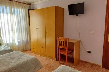 پانسیون Hostal Castilla