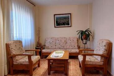 پانسیون Hostal Castilla