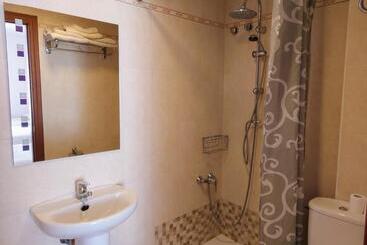 پانسیون Hostal Castilla
