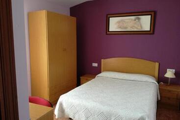 پانسیون Hostal Castilla