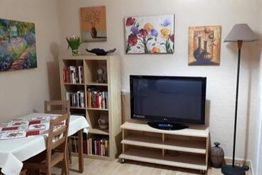 پانسیون Hostal Manolo