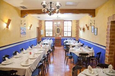 پانسیون Hostal Restaurante Dulcinea De El Toboso
