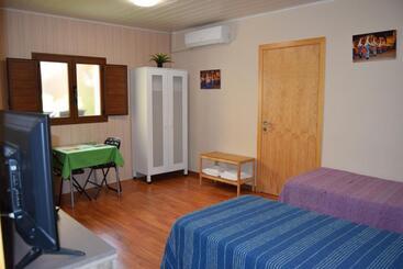 Habitación Independiente Ii En Casa Rural Javier - Valmuel