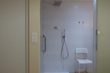پانسیون Bilbao Art Lodge Staynnapartments
