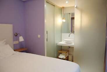 پانسیون Bilbao Art Lodge Staynnapartments